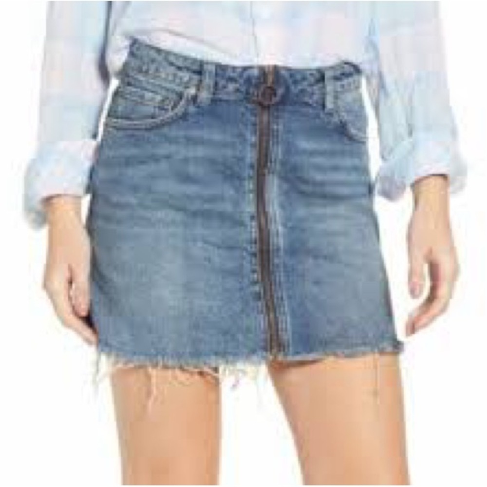 We The Free Zip-Front Denim Mini Skirt - Sz 28 - Raw Hem Boho